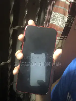 Apple iPhone 13 128 GB Red