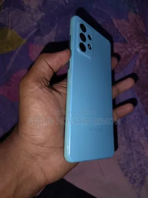 স্যামসাং গ্যালাক্সি এ৫২ ১২৮ জিবি নীল