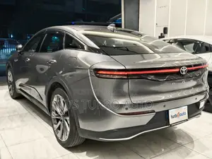 Toyota Crown 2022 Gray
