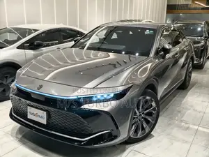 Toyota Crown 2022 Gray