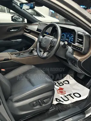 Toyota Crown 2022 Gray