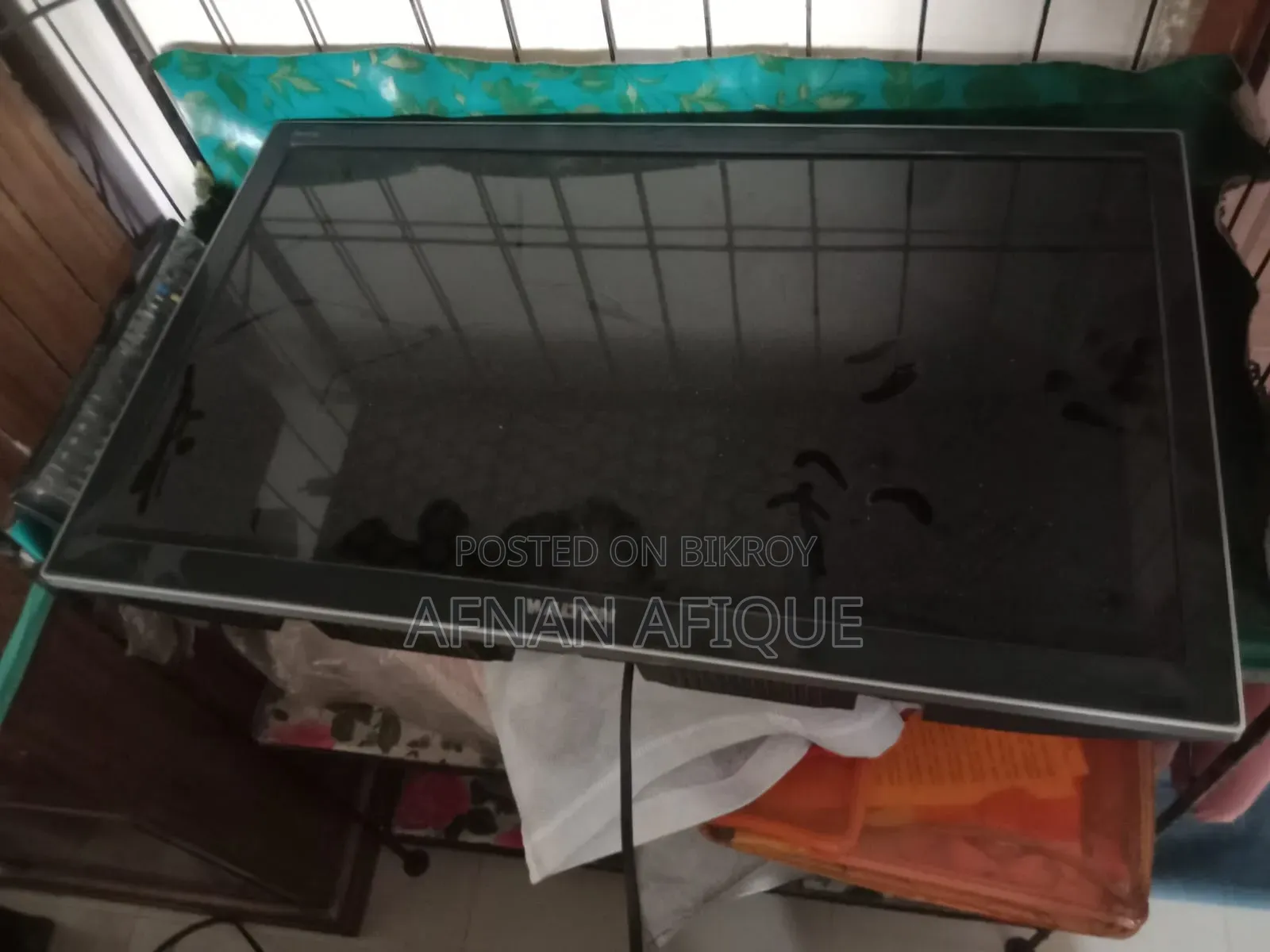 24" TV for Sale
