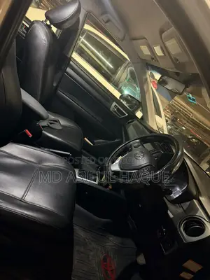 Toyota Axio 1.5 Hybrid Two-Wheel Drive 2014 Pearl
