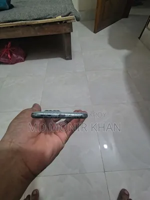 মোটোলোরা এজ ৭০ ফিউশন ১২৮ জিবি