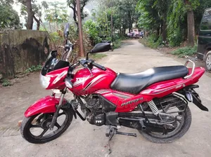 TVS Metro Plus 2017 Red