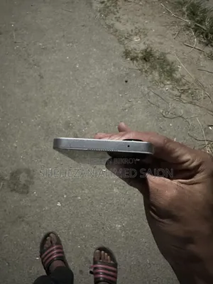 রিয়েলমি ১০ প্রো ১২৮ জিবি রোজ গোল্ড
