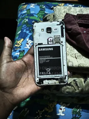 Samsung Galaxy J7 32 GB Black