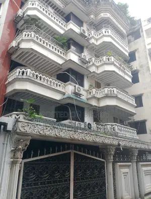 মহাখালী ডিওএইচএস বাড়ি এবং জমি