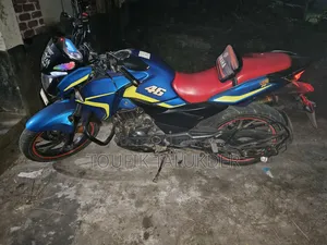 Hero Hunk 150R Dual Disc ABS 2021 Blue