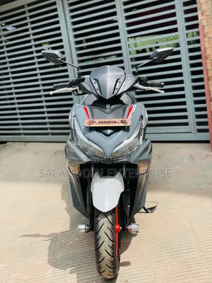 Yamaha Aerox 2024 White