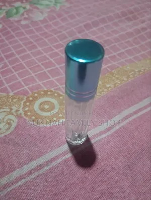 Let your elegance be defined by the fragrance of Baccarat Rouge attar,