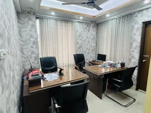 Furnished Office Sharing in BANANI