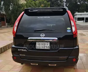 Nissan X-Trail 2.0 Petrol XE 2011 Black