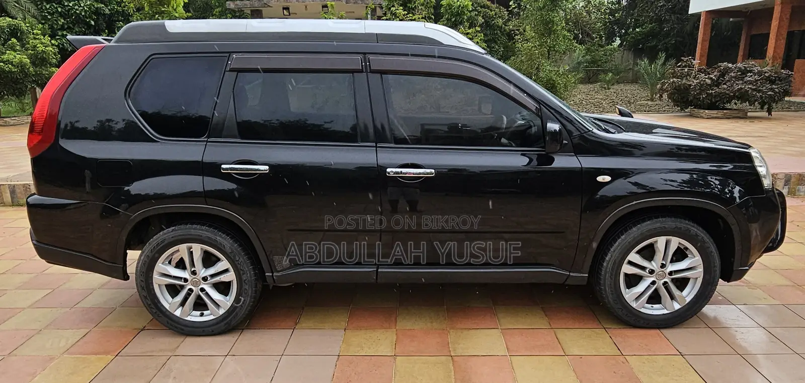Nissan X-Trail 2.0 Petrol XE 2011 Black
