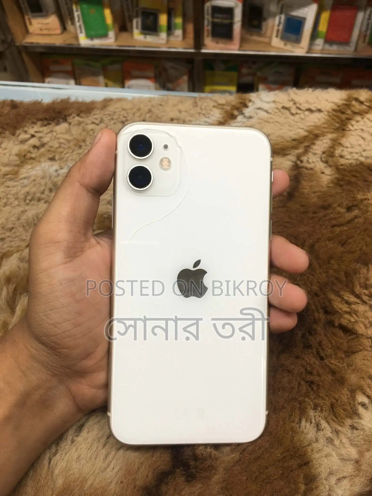অ্যাপল আইফোন ১১ ১২৮ জিবি হোয়াইট