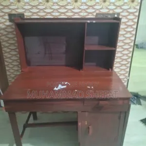 পড়ার এবং কম্পিউটার টেবিল বিক্রয়