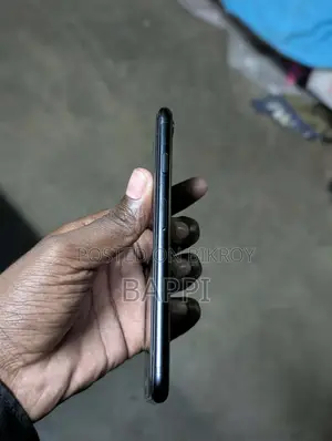 অ্যাপল আইফোন এসই (২০২০) ১২৮ জিবি ব্ল্যাক