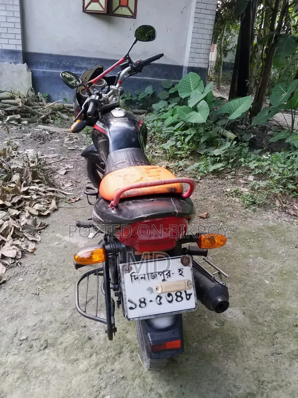 দায়াং ডিওয়াই১০০-এ ২০১৬ ব্ল্যাক