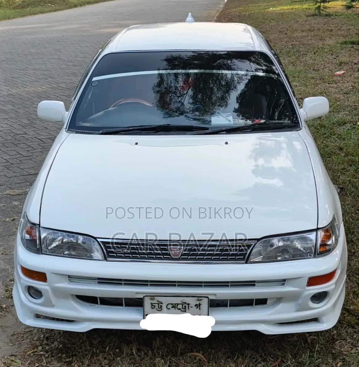 Toyota Corolla 1993 White