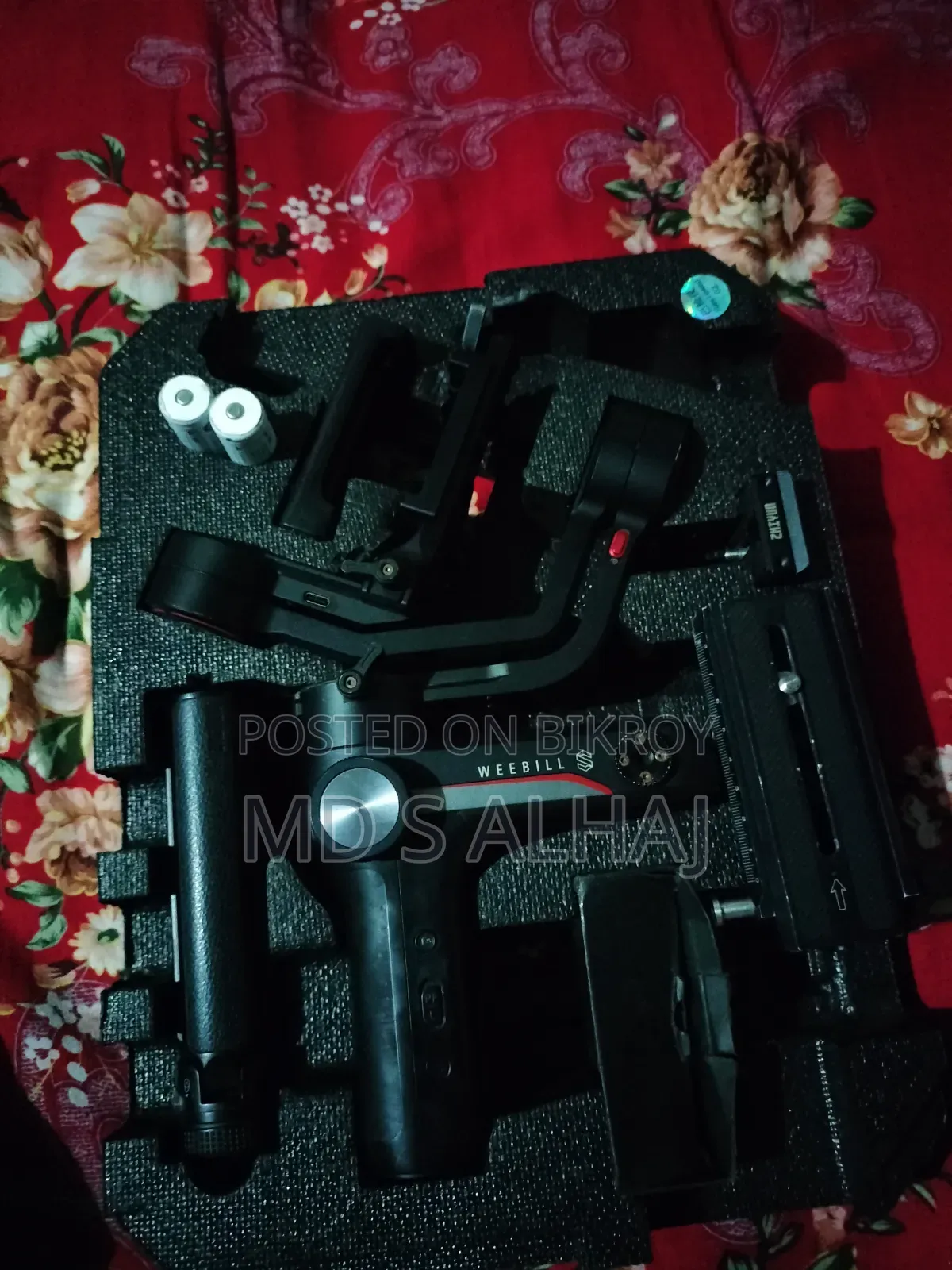 This gimbal will be sold, it is completely fresh and comes with the box