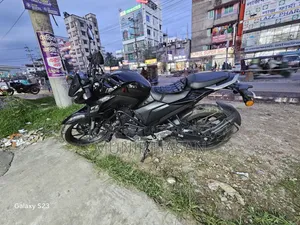 ইয়ামাহা এফজেড ২০২৬ কালো
