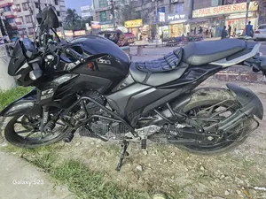 ইয়ামাহা এফজেড ২০২৬ কালো