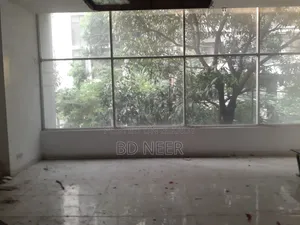 বসুন্ধরায় ৪ বেডরুমের বাসা ভাড়া