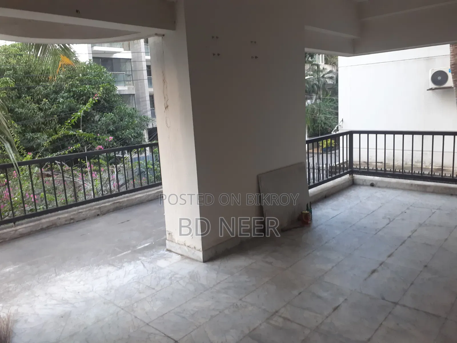 4-Bedroom House in Baridhara for Rent