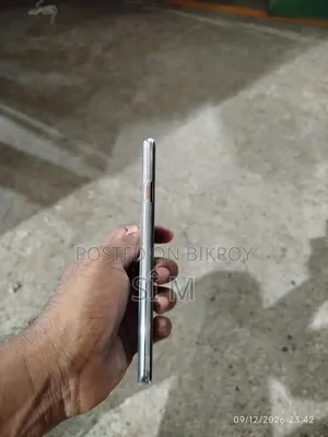 Tecno Camon 40 Pro 4G 256 GB White
