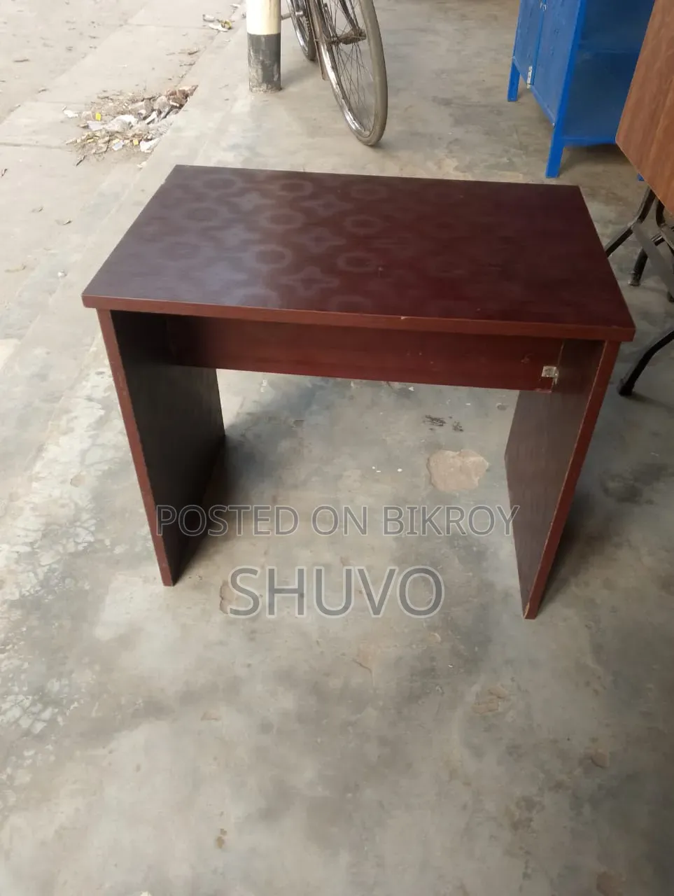Tool/Tea table for sale.