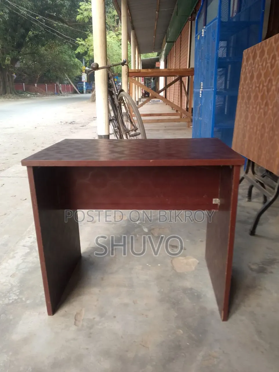 Tool/Tea table for sale.