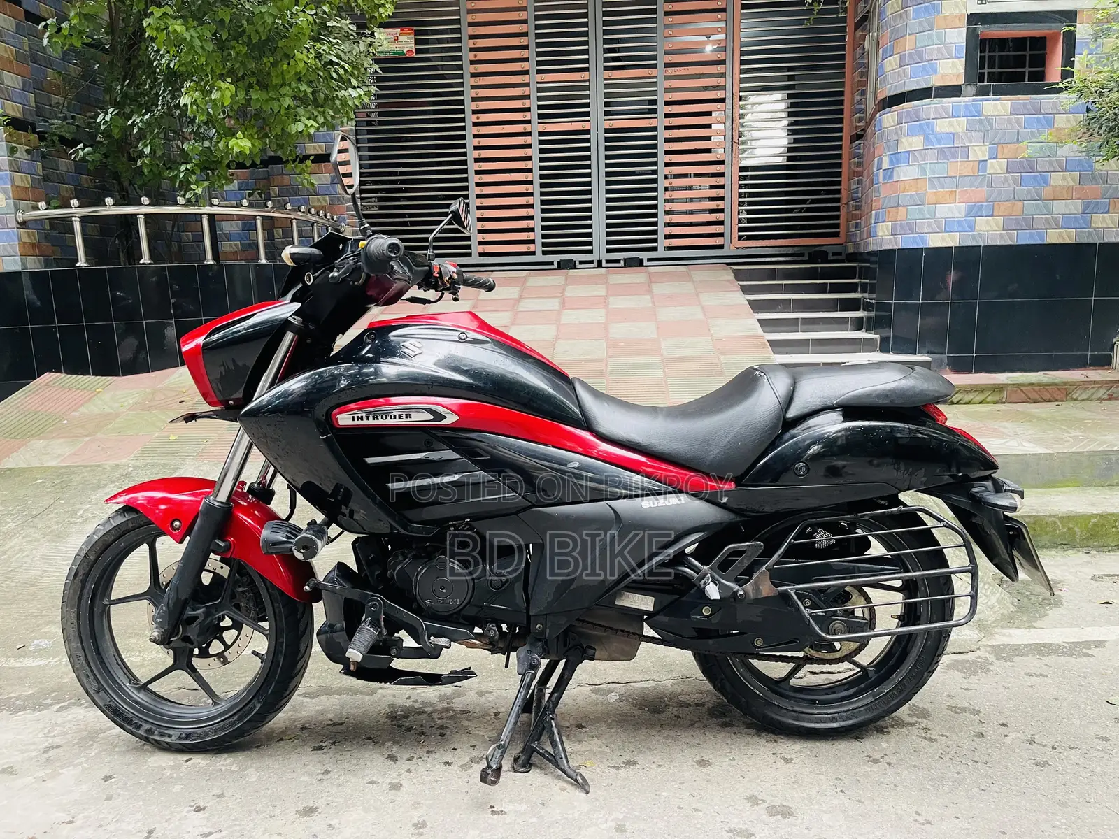 Suzuki Intruder 2018 Black