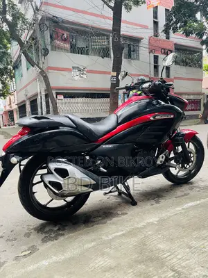 Suzuki Intruder 2018 Black