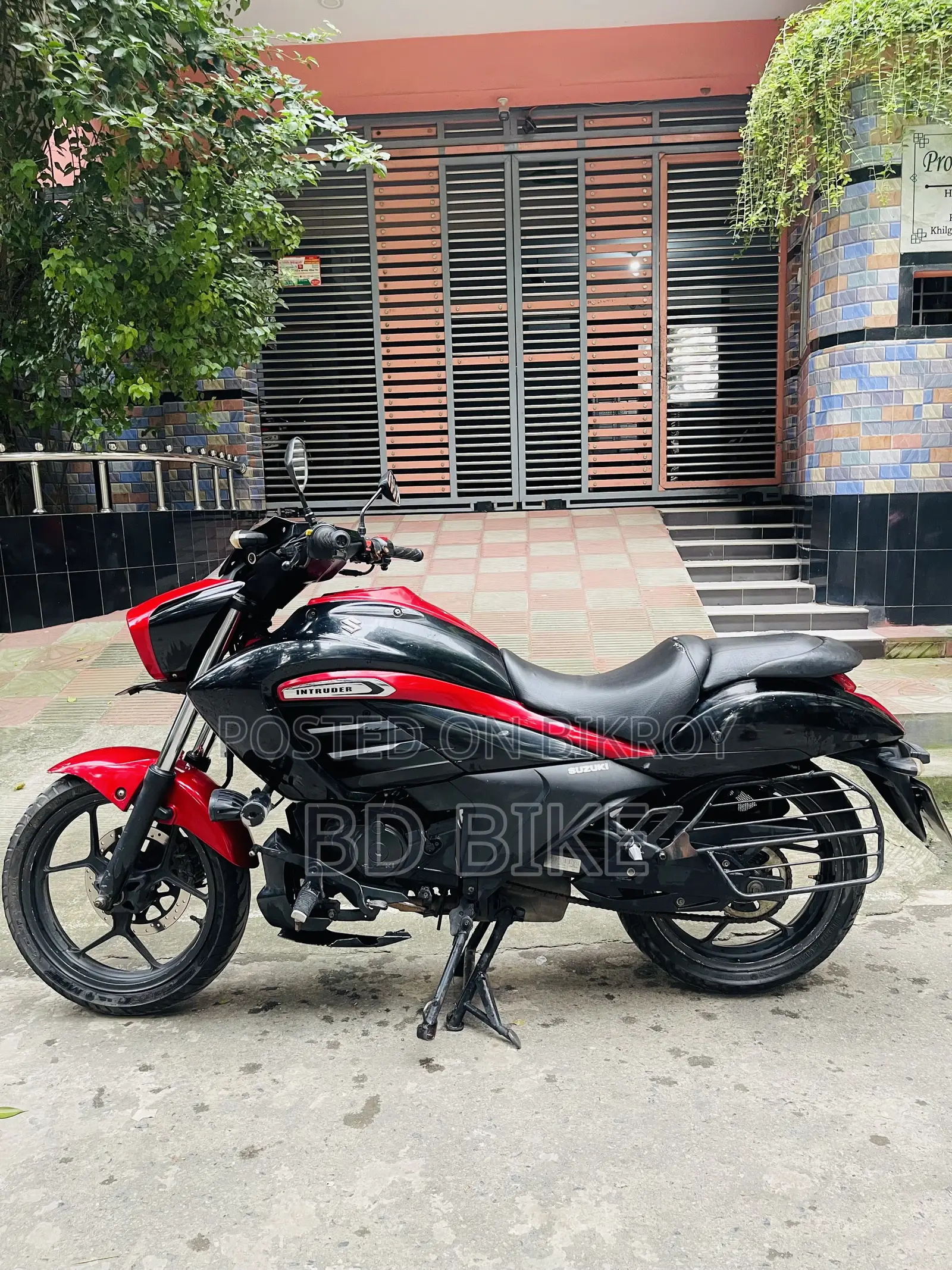Suzuki Intruder 2018 Black