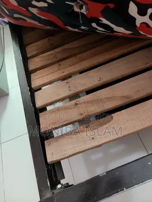 স্টেইনলেস স্টিল কিং সাইজ বেড