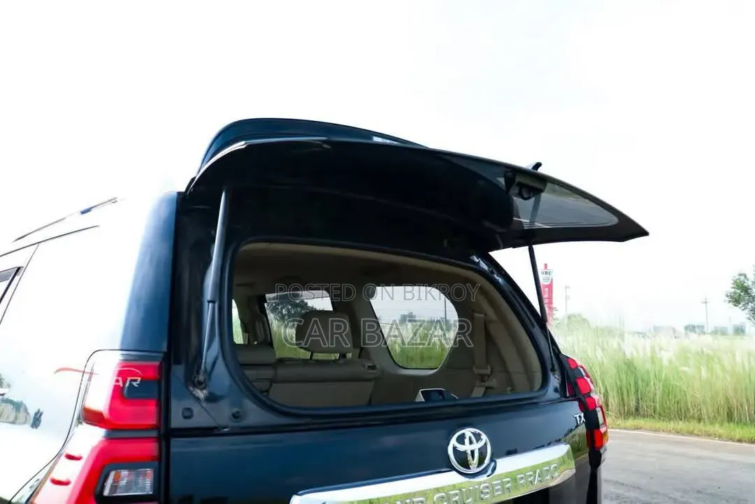 Toyota Land Cruiser Prado 2.7 2018 Black
