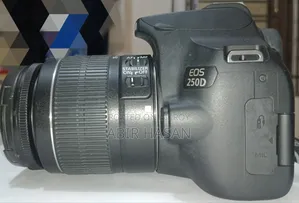 Canon EOS 250D