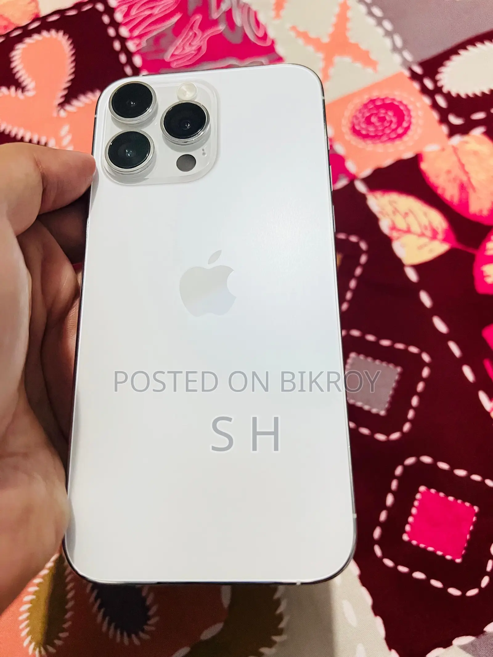 অ্যাপল আইফোন ১৪ প্রো ম্যাক্স ১২৮ জিবি হোয়াইট