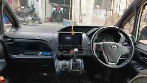 Toyota Noah 2015 Pearl
