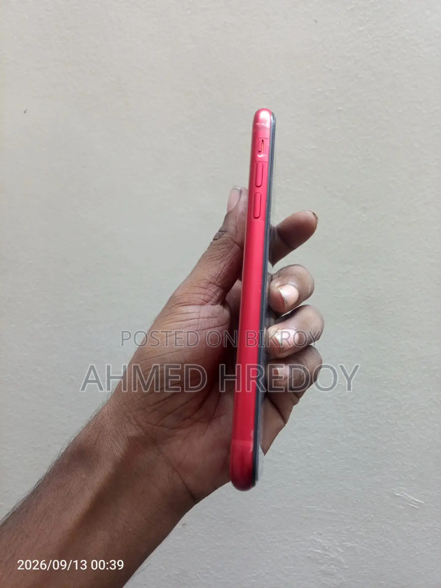 অ্যাপল আইফোন ১১ ১২৮ জিবি লাল