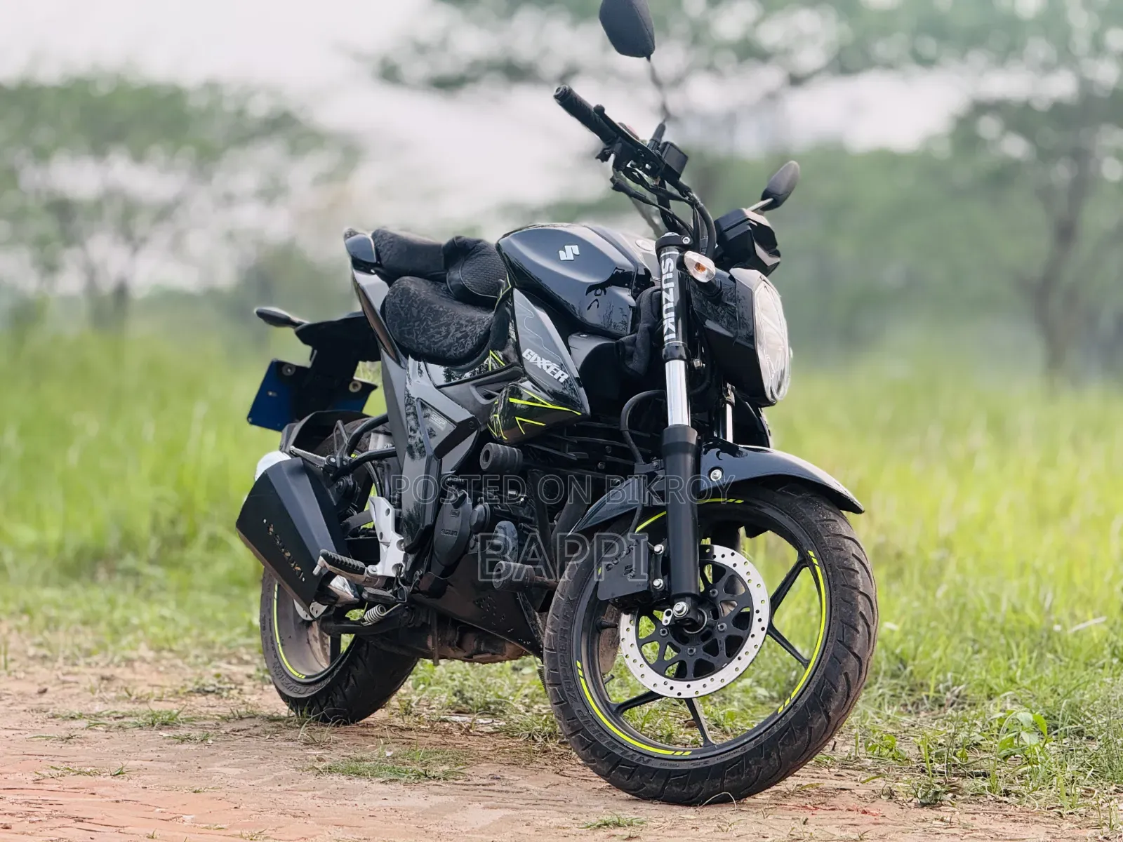 সুজুকি জিক্সার ২০২৫ ব্ল্যাক