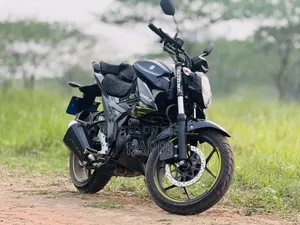 সুজুকি জিক্সার ২০২৫ ব্ল্যাক