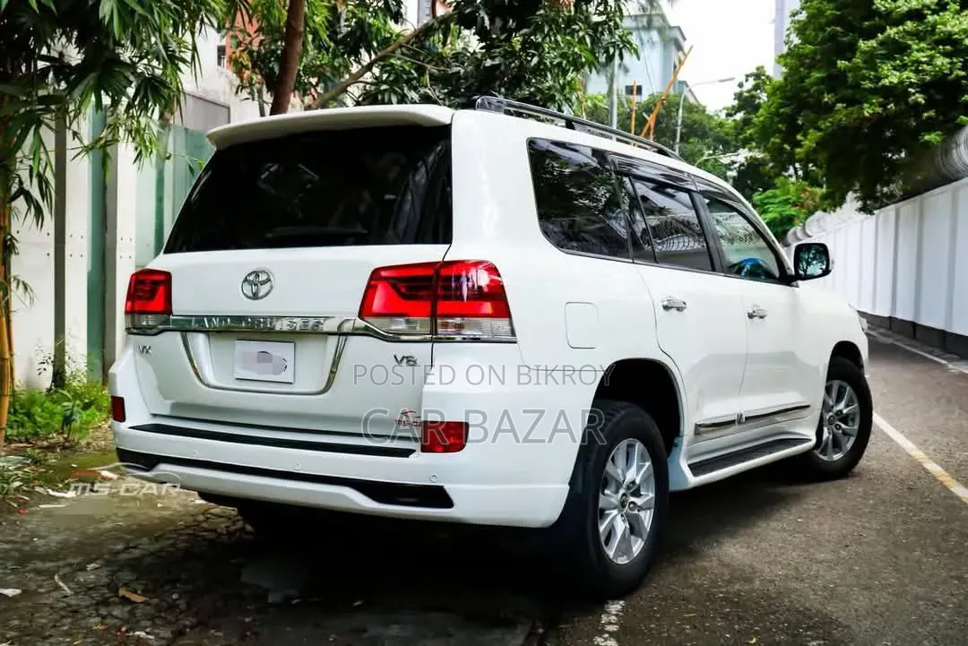 টয়োটা ল্যান্ড ক্রুজার ৪.৫ ভি৮ ভিএক্সআর ২০১৬ পার্ল