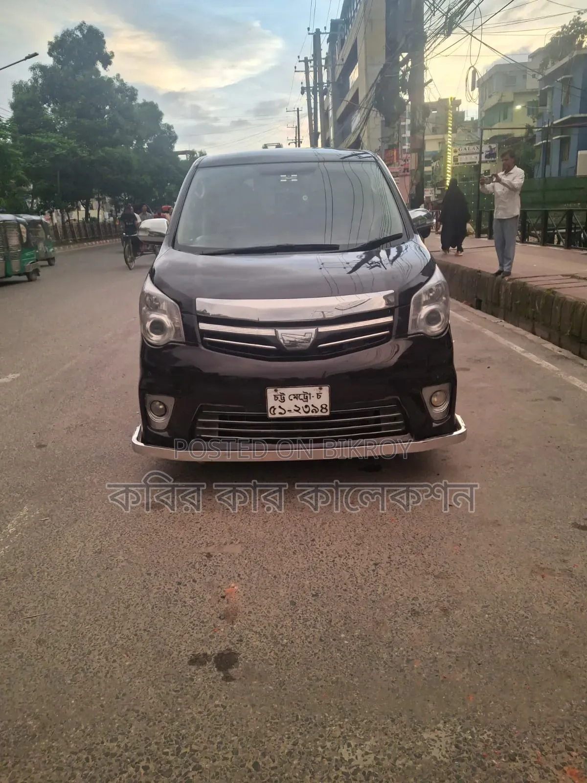 Toyota Noah 2012 Black