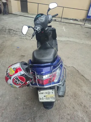 হিরো মাস্টারো এজ ১১০ ২০২০ নীল