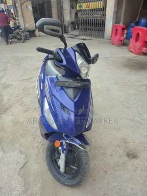 হিরো মাস্টারো এজ ১১০ ২০২০ নীল
