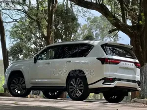 New Lexus LX 600 2023 White