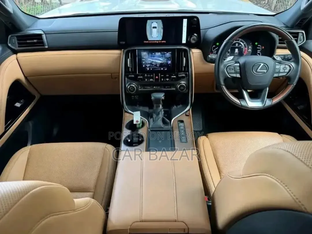 New Lexus LX 600 2023 White