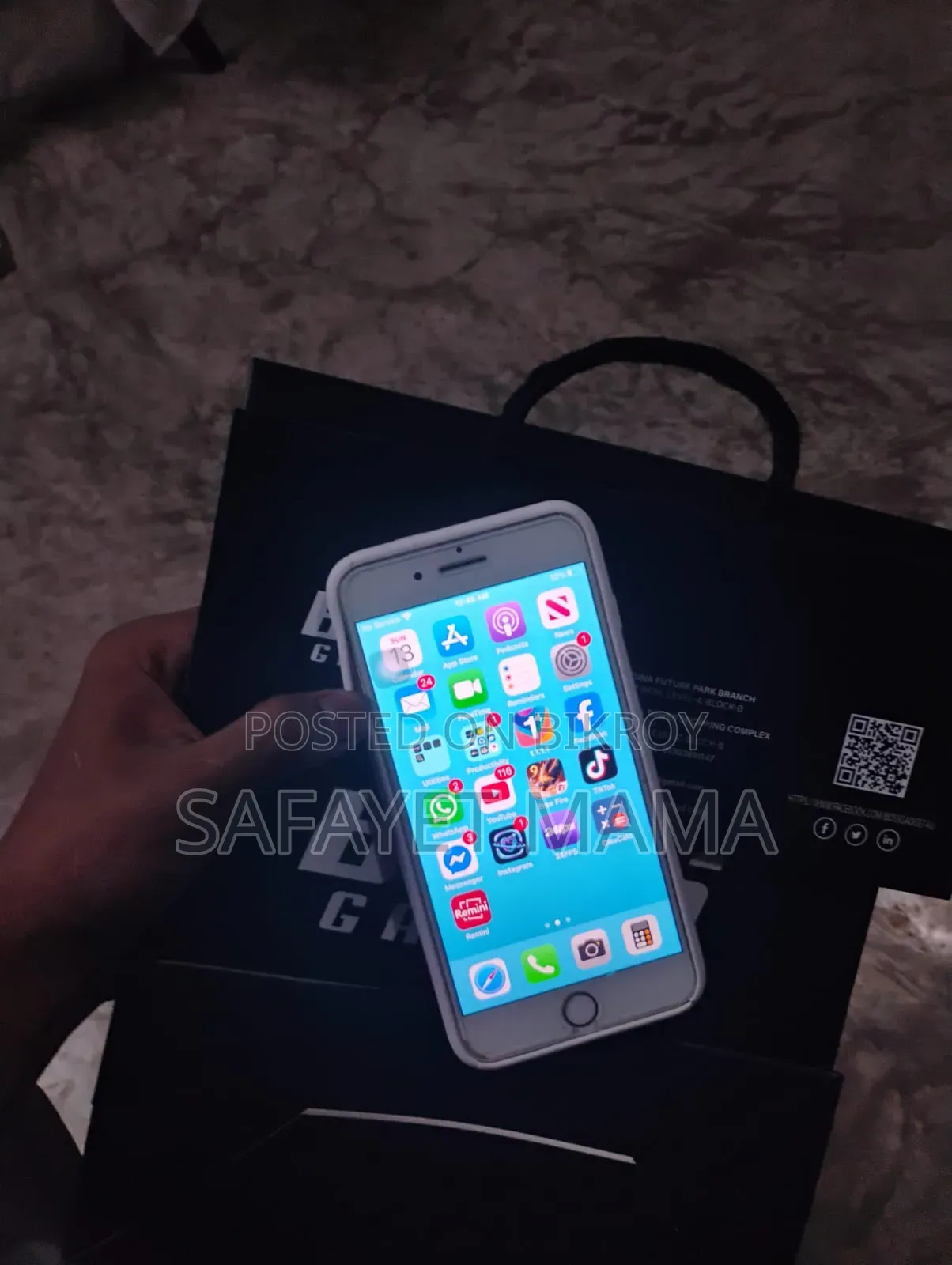 New Apple iPhone 8 Plus 256 GB White