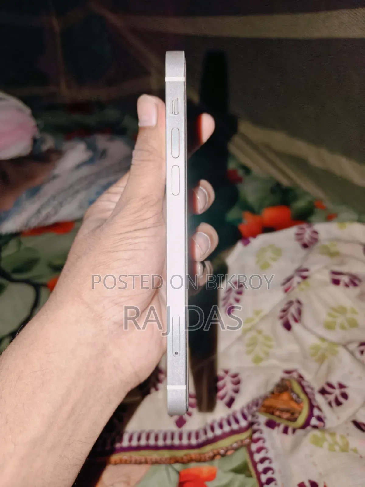 অ্যাপল আইফোন ১২ ১২৮ জিবি হোয়াইট